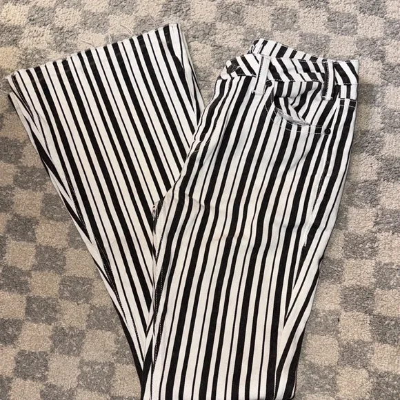 Rock & Roll Cowgirl Black and White Striped Jeans - Picture 2 of 6